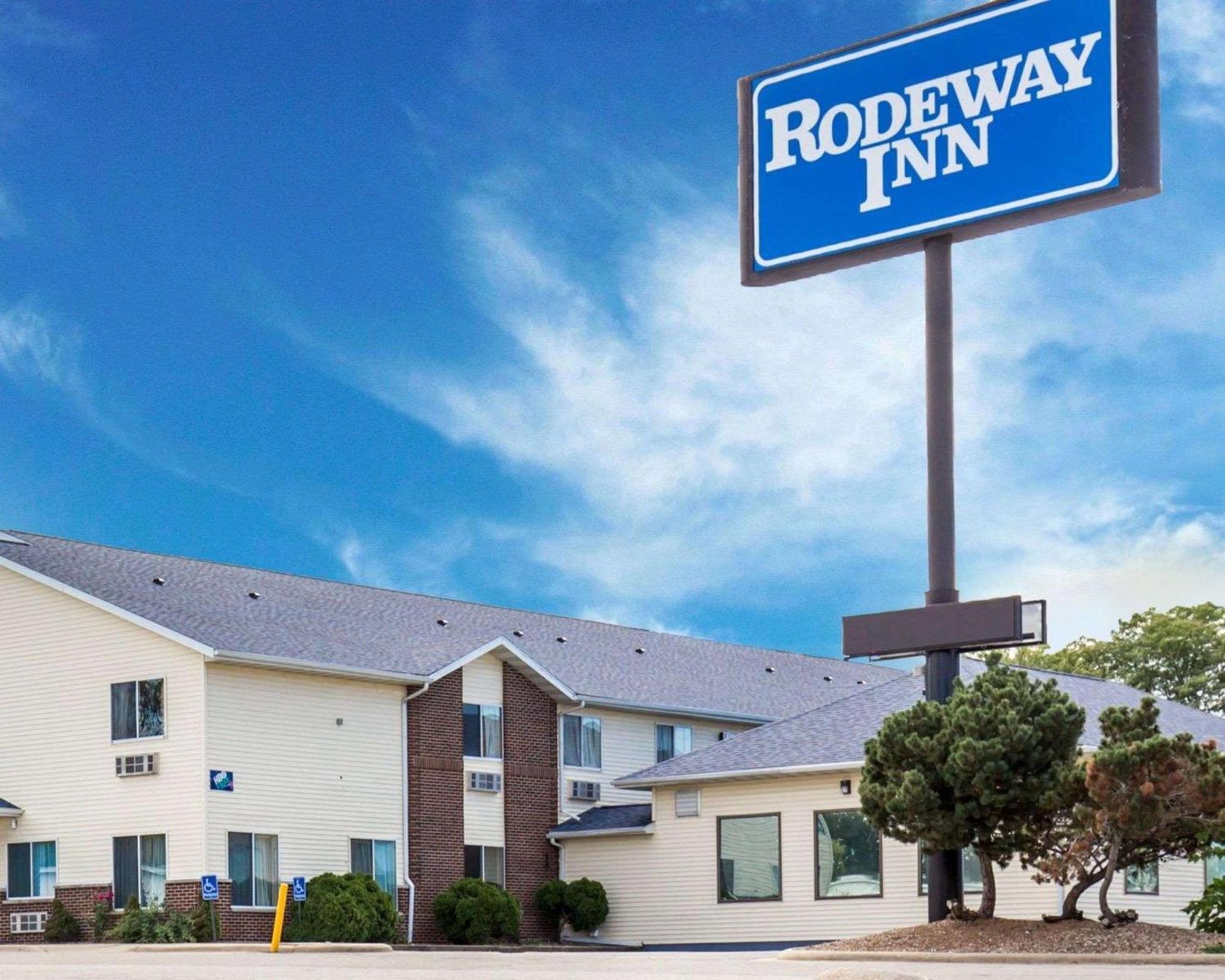 Rodeway Inn Cedar Rapids Exteriér fotografie