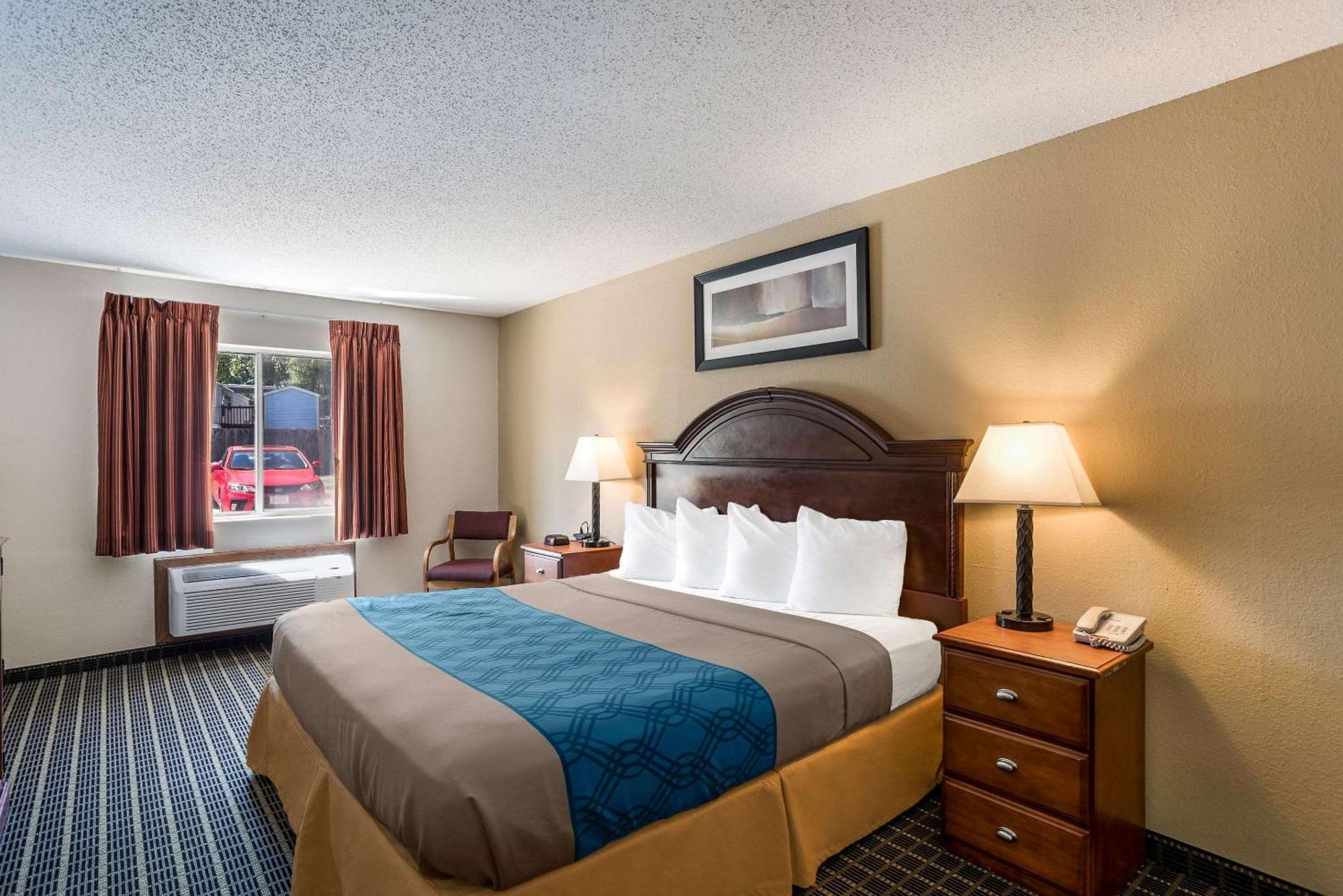 Rodeway Inn Cedar Rapids Exteriér fotografie